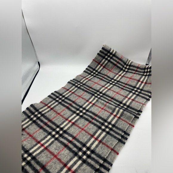Burberry Scarf - Picture 1 of 4